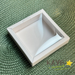Коробка с пластиковой крышкой Белая 8х8х2 см Коробка с пластиковой крышкой Белая 8х8х2 см